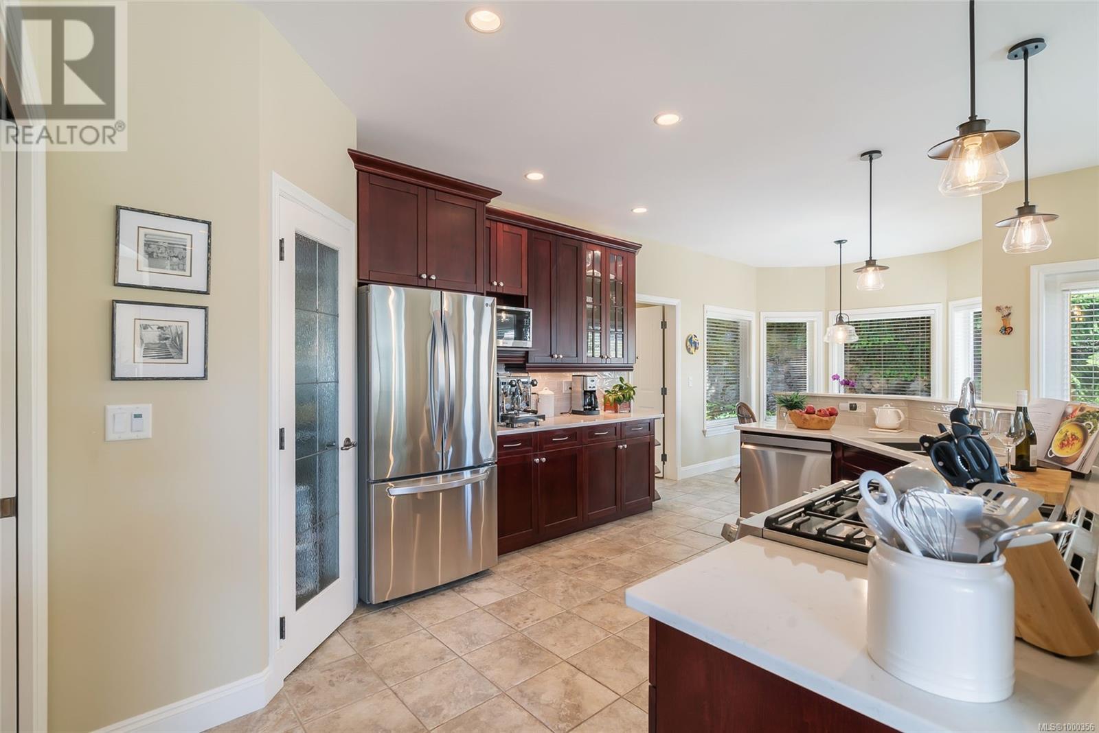 Property at 3355 Rockhampton Rd image 1