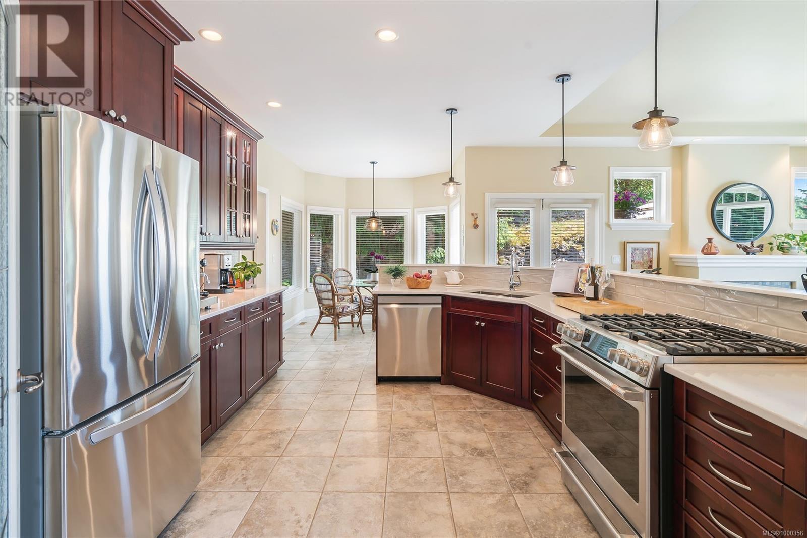 Property at 3355 Rockhampton Rd image 2
