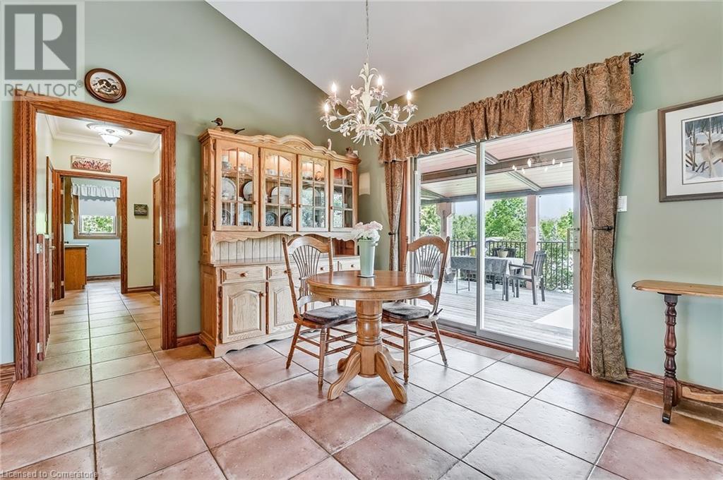 Property at 690 YORK Road image 5
