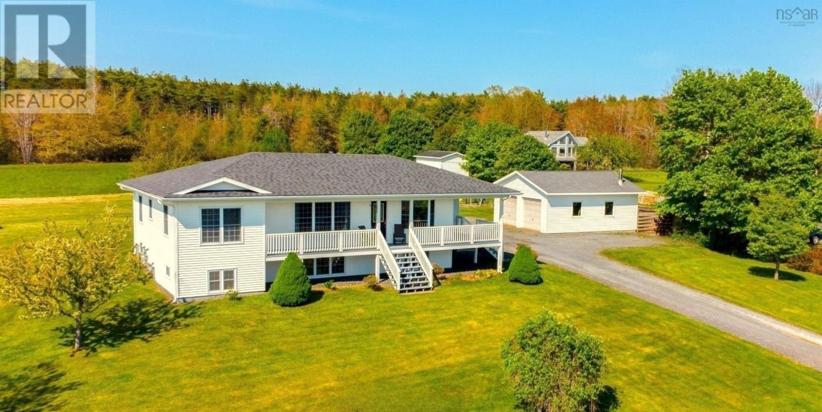 5414 Highway 332, Middle Lahave, Nova Scotia