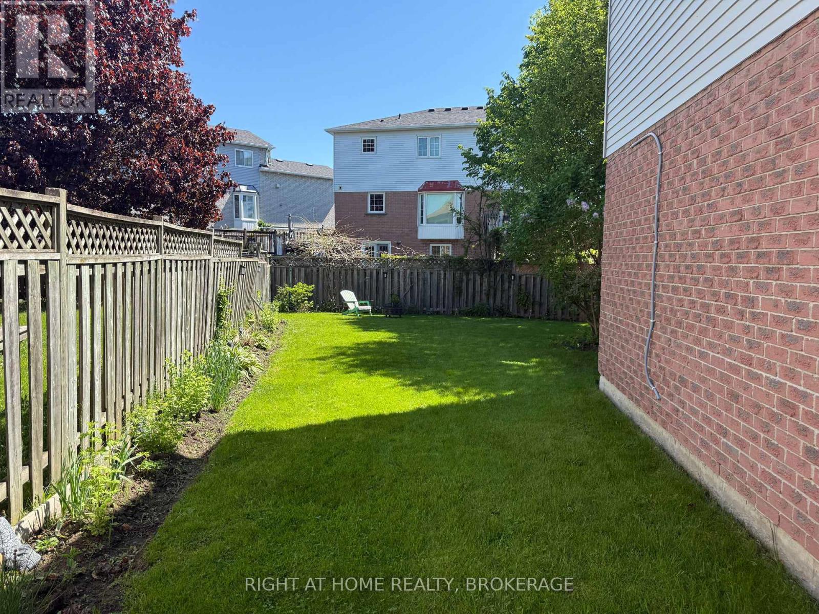11 Eberlee Court, Whitby (Blue Grass Meadows), Ontario  L1N 8C9 - Photo 33 - E12185856