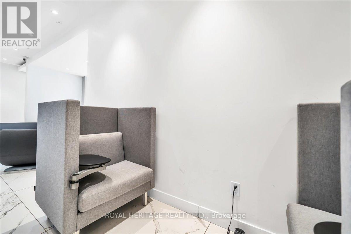 1105 - 11 Brunel Court, Toronto, Ontario  M5V 3Y3 - Photo 24 - C12163822