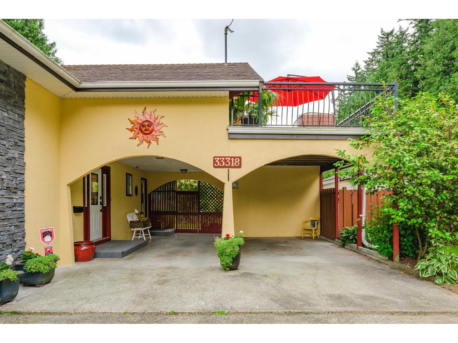 Property at 33318 HOLLAND AVENUE image 3