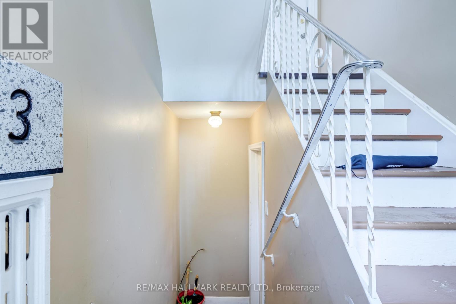 Property at 38 PENDEEN AVENUE image 4