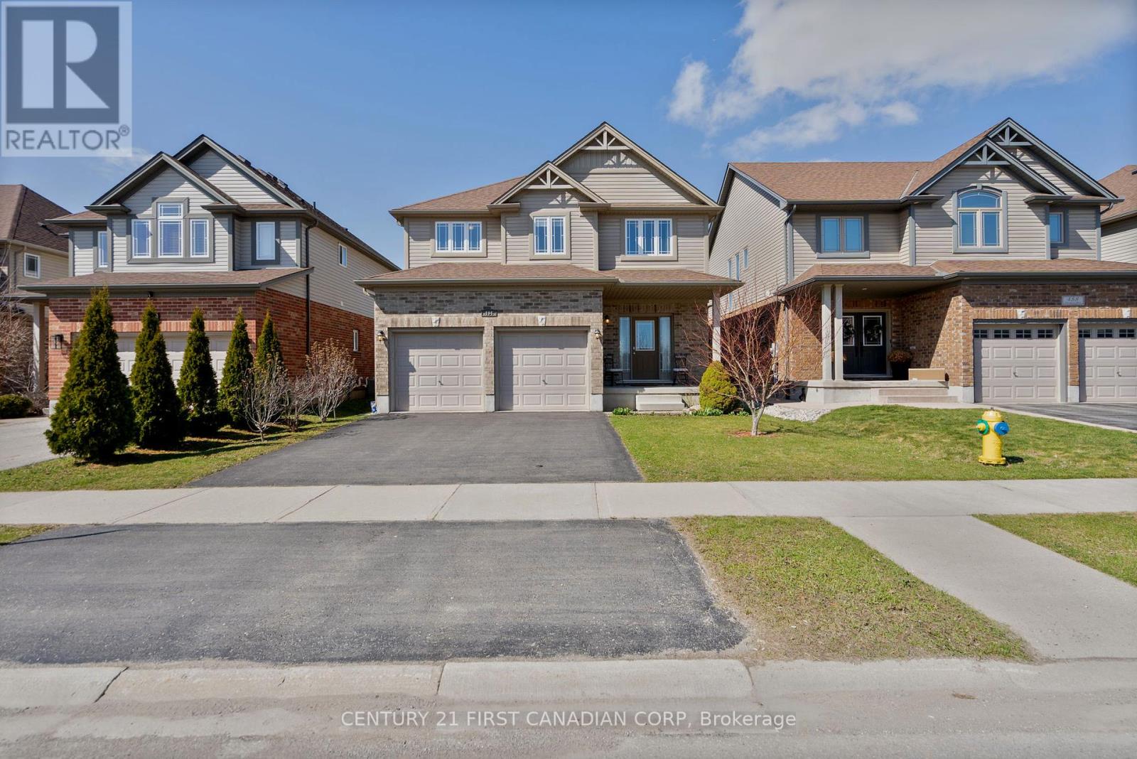 Property at 494 BLACKACRES BOULEVARD image 3