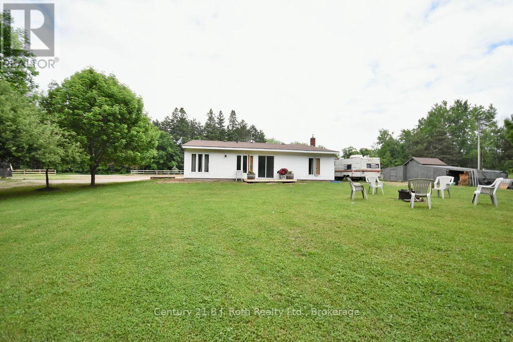 2286 Flos Ten Road E, Springwater, Ontario  L0L 1P0 - Photo 26 - S12225902