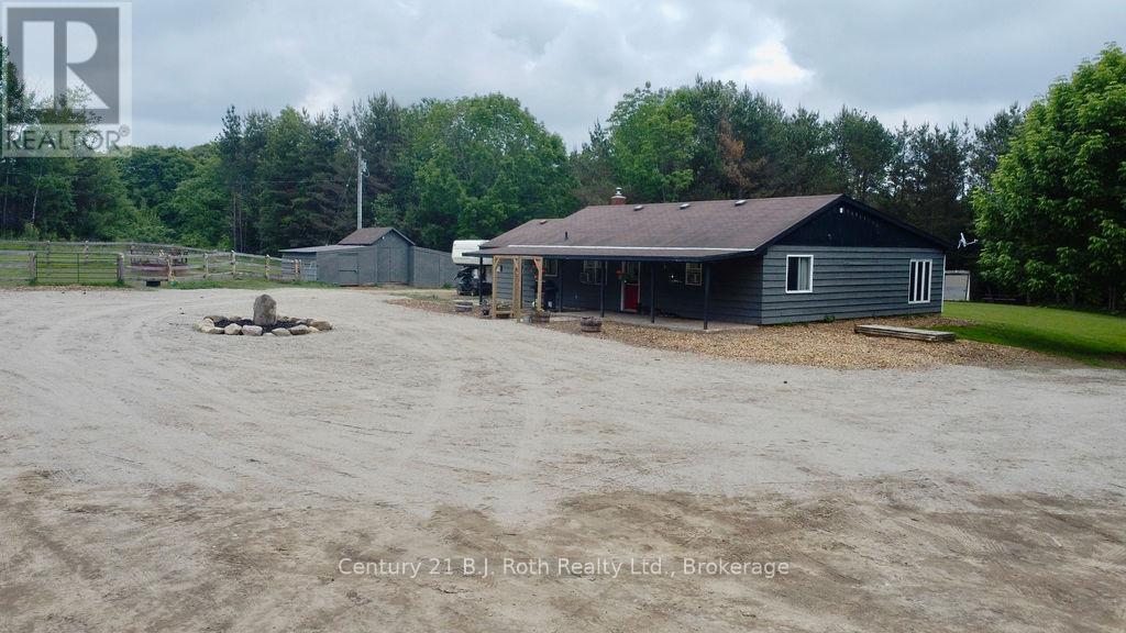 Property at 2286 FLOS TEN ROAD E image 3