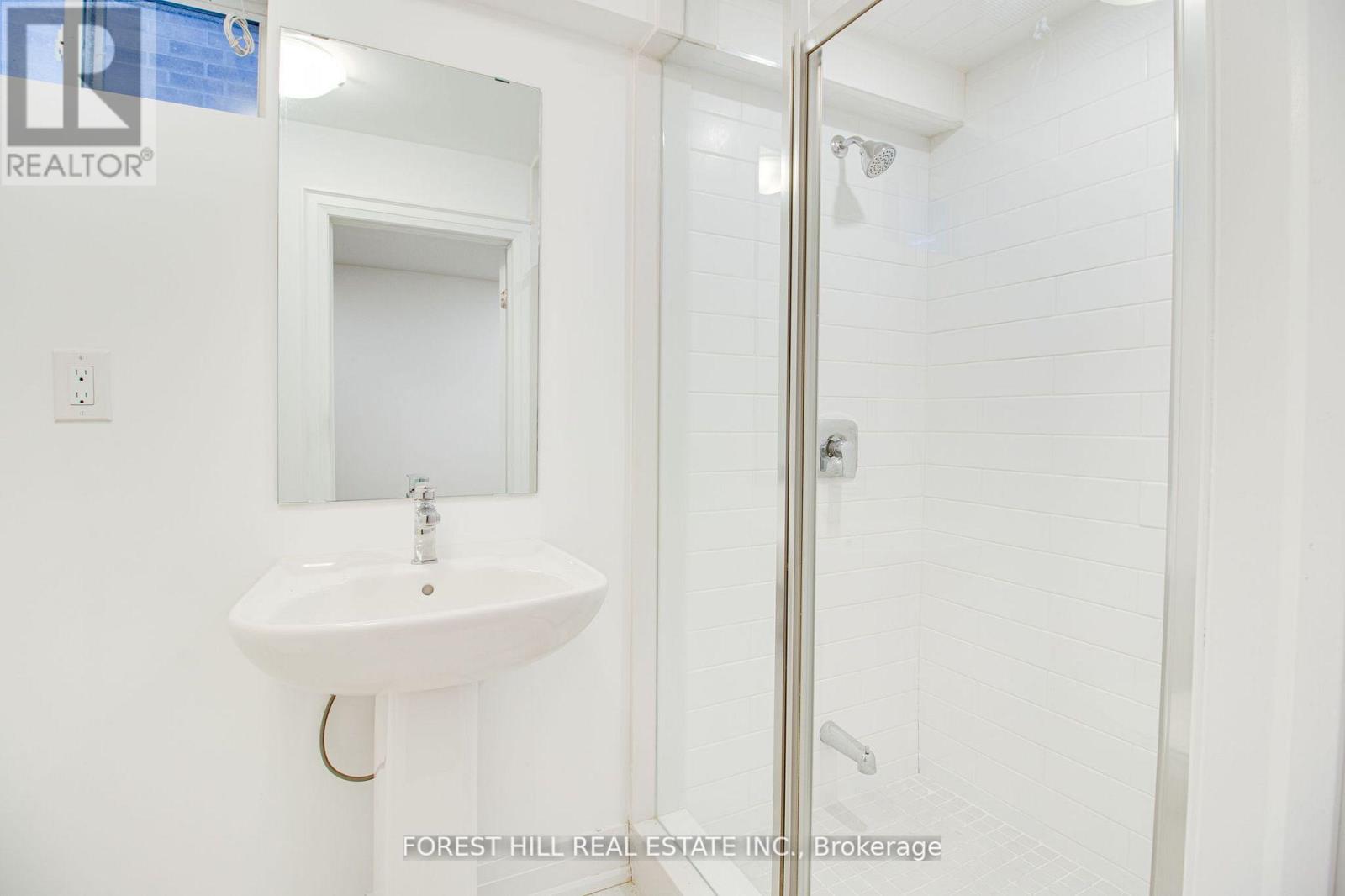 38 Chiara Rose Lane, Richmond Hill, Ontario  L4E 1L4 - Photo 23 - N12225760