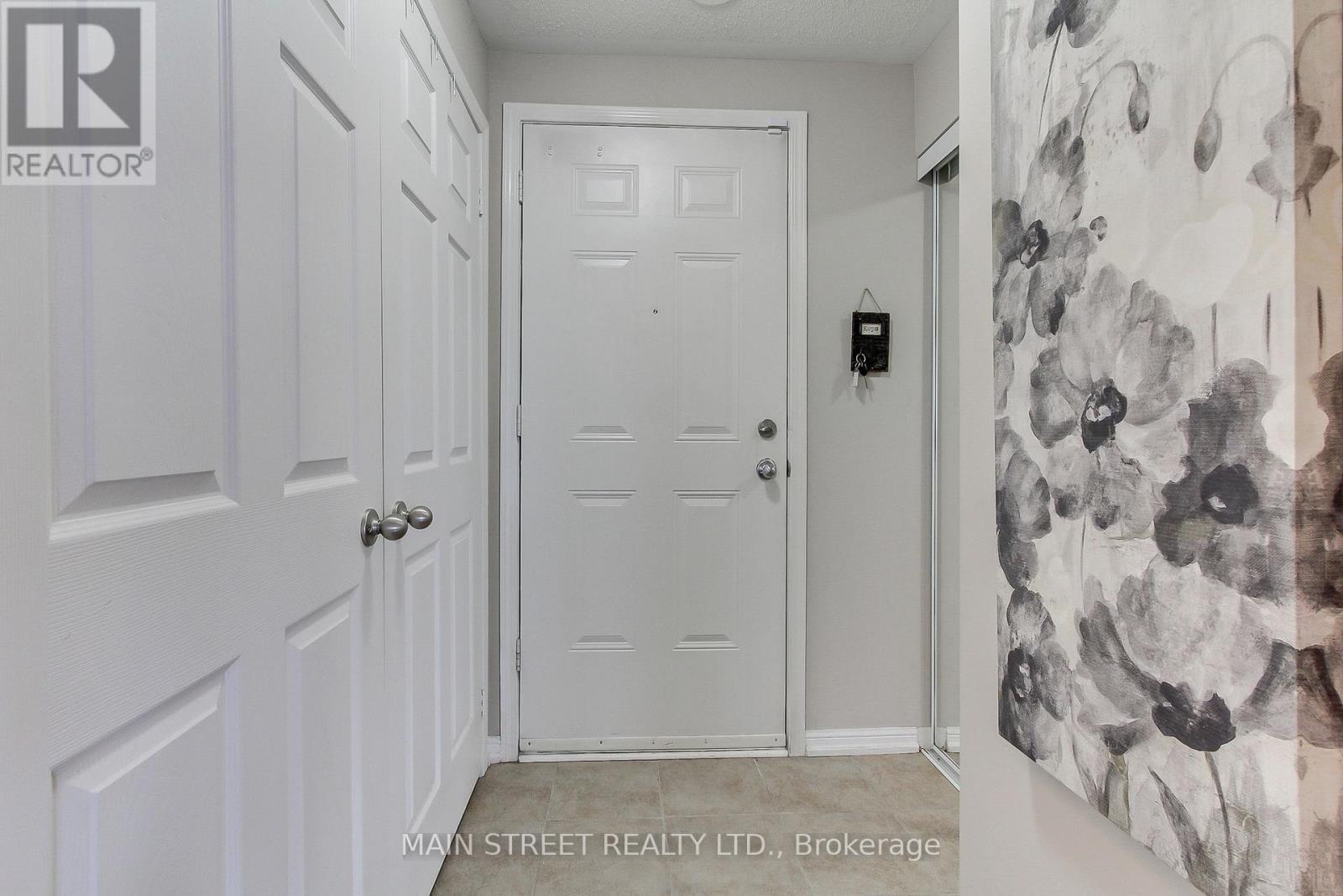 Property at 15949 BAYVIEW AVENUE image 5