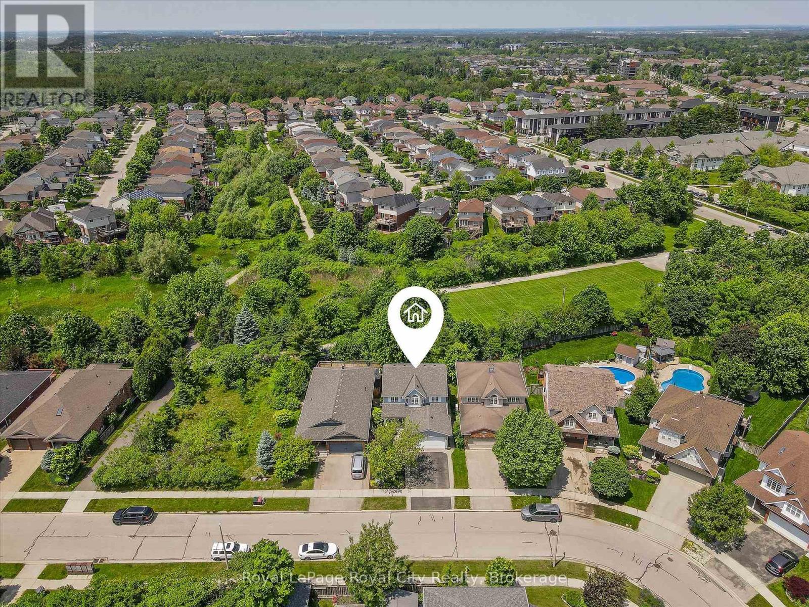 Property at 41 MUNROE CRESCENT image 4