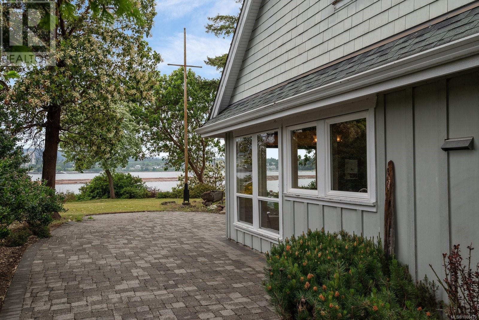 Property at 189 Colvilleton Trail image 2