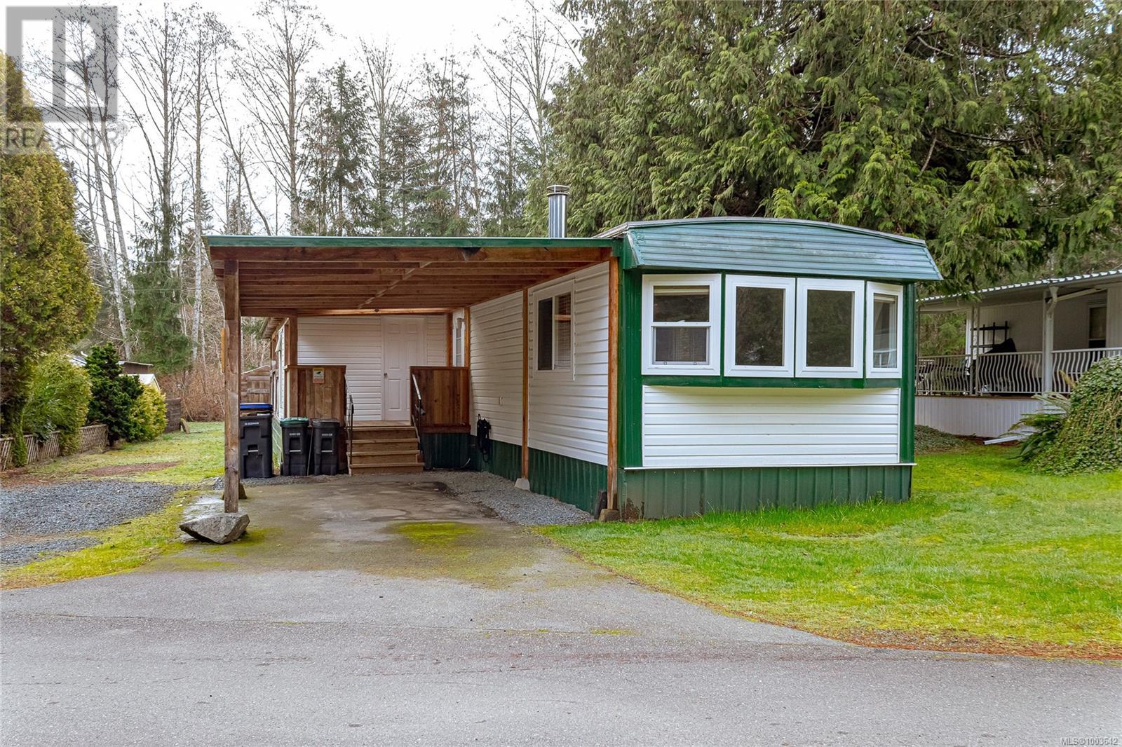 2 6350 Island Hwy W, qualicum beach, British Columbia V9K2E5