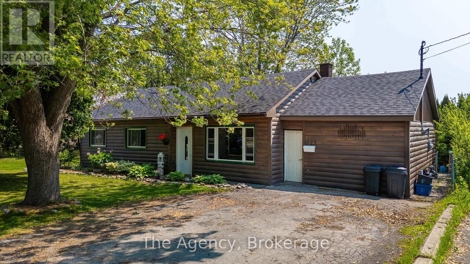 Property at 1025 STEELE STREET image 1