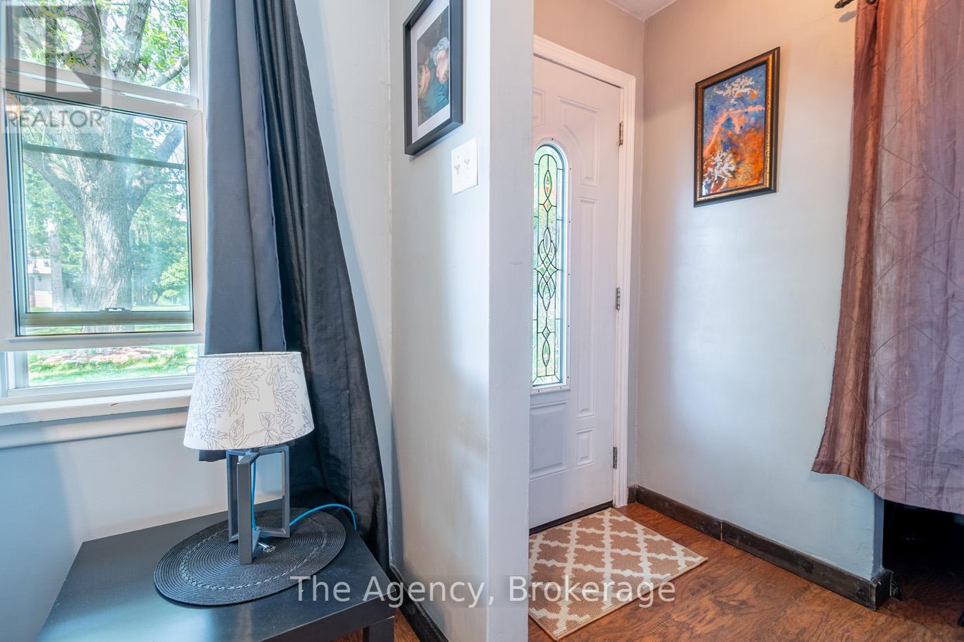Property at 1025 STEELE STREET image 4