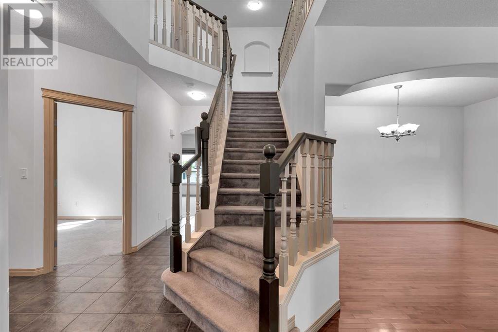Property at 54 Royal Birch Landing NW image 2