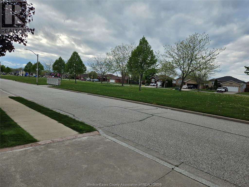 Property at 10859 MANCROFT image 4