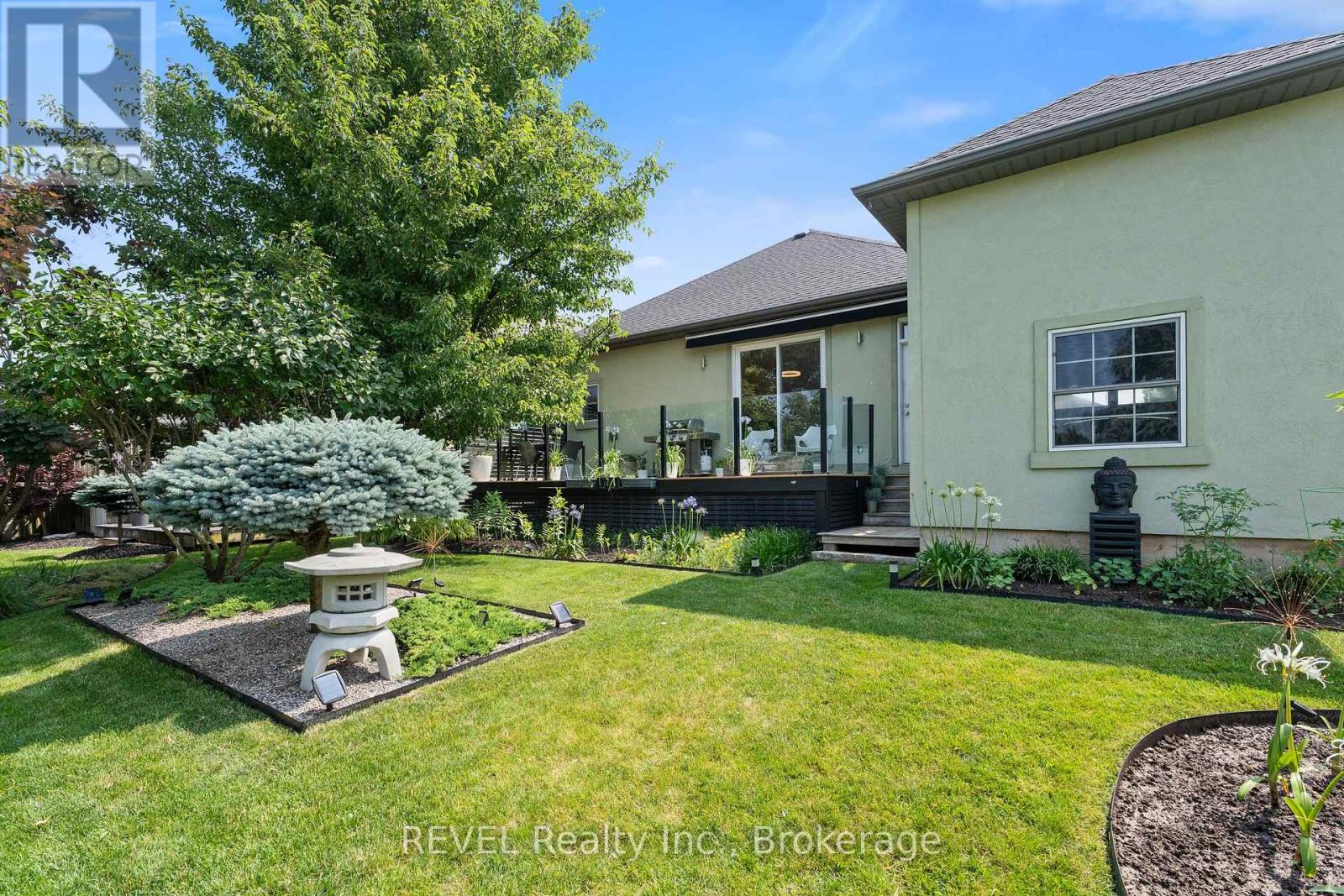 34 Raiana Drive, Niagara-On-The-Lake, Ontario  L0S 1T0 - Photo 37 - X12225713