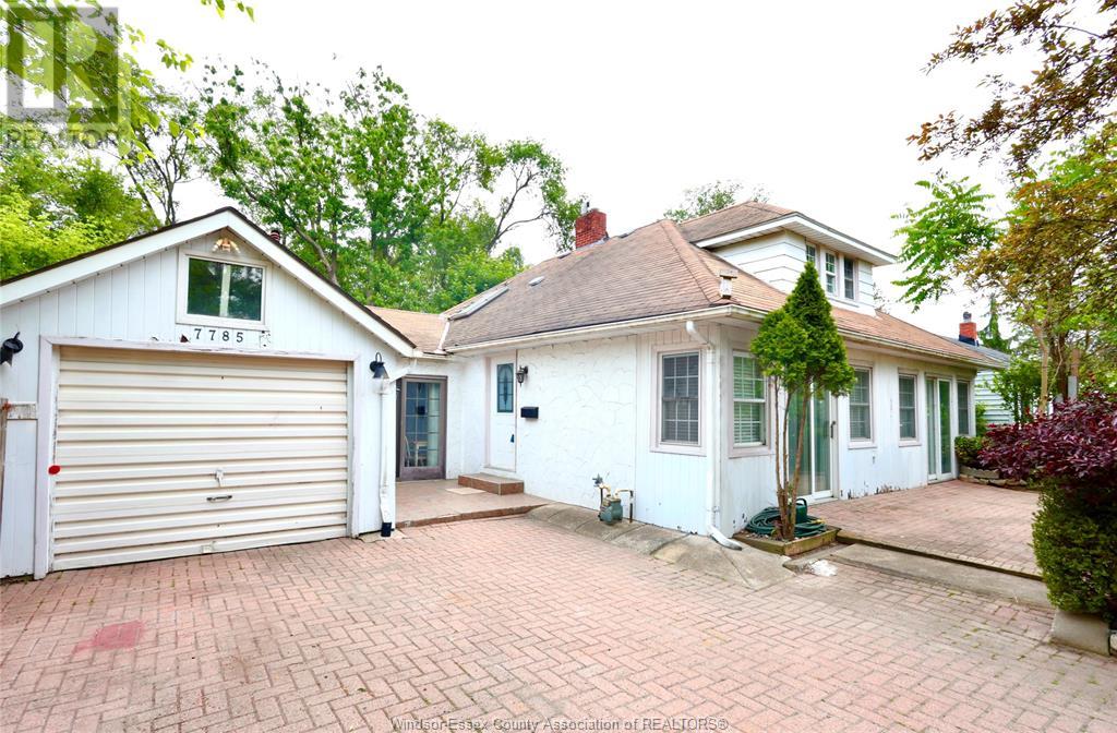 Property at 7785 RIVERSIDE DRIVE East image 2