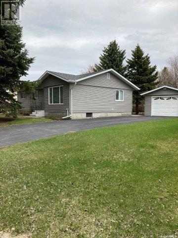 212 Fourth Street Ne, Ituna, Saskatchewan  S0A 1N0 - Photo 3 - SK991050