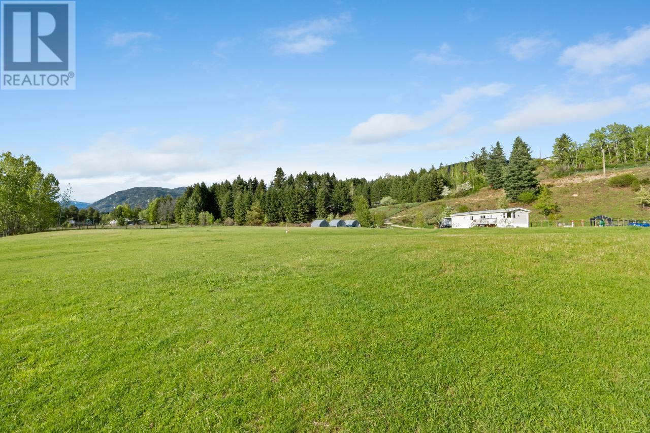 948 Bridgeview Road, Castlegar, British Columbia  V1N 4K9 - Photo 6 - 2479172