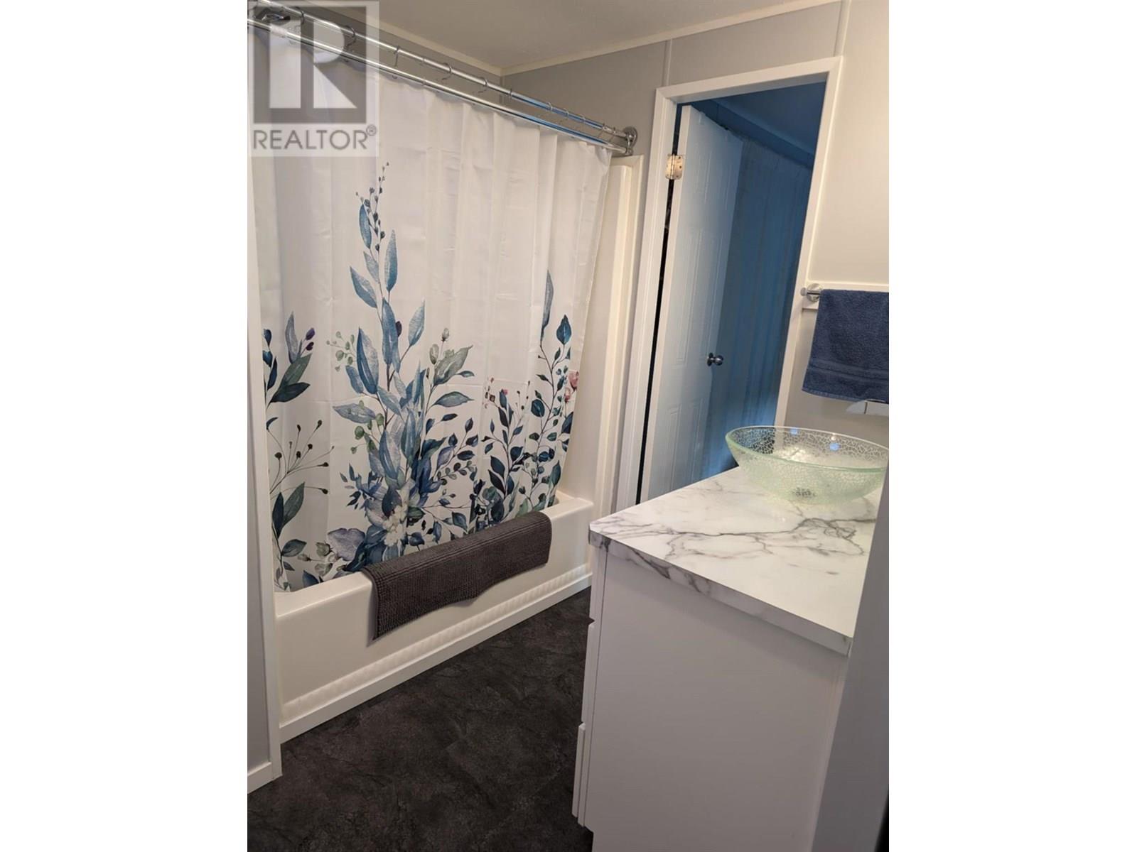 948 Bridgeview Road, Castlegar, British Columbia  V1N 4K9 - Photo 24 - 2479172
