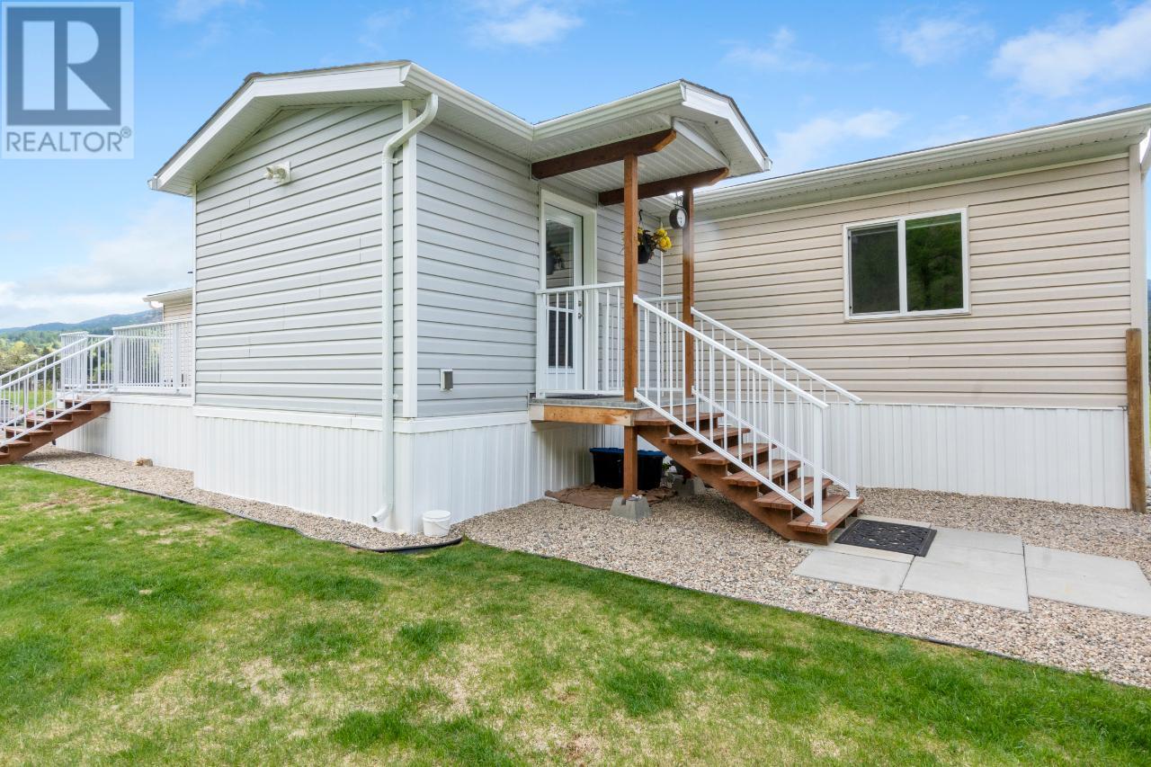 948 Bridgeview Road, Castlegar, British Columbia  V1N 4K9 - Photo 9 - 2479172