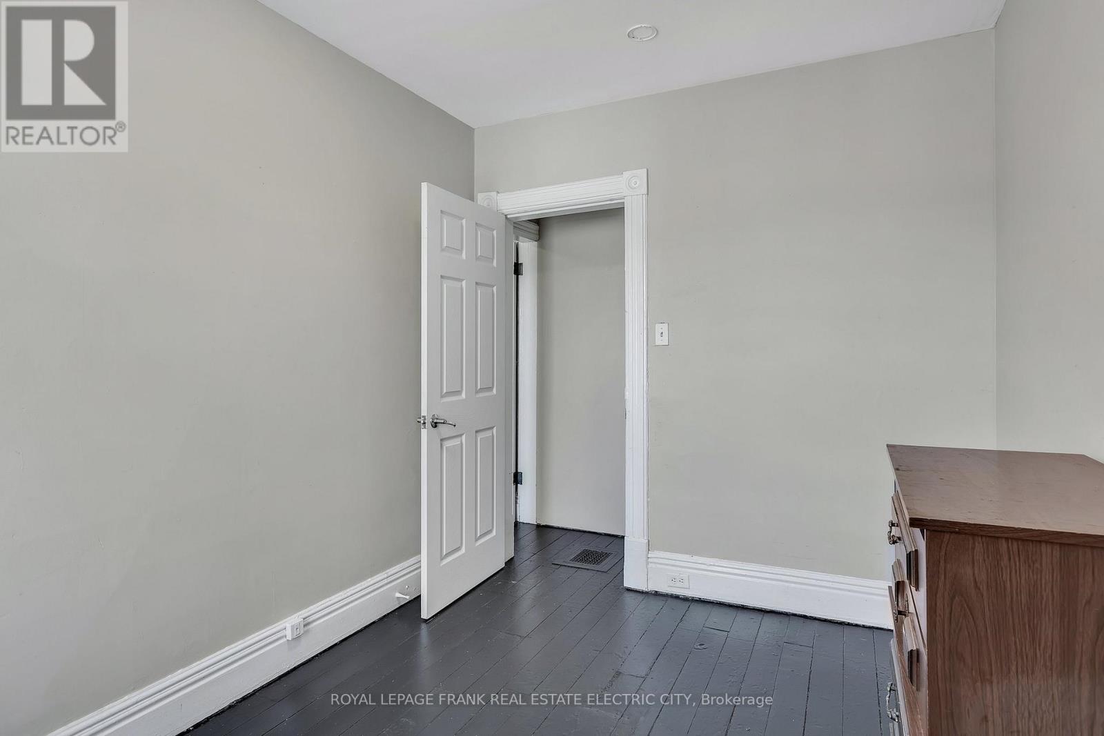 617 Aylmer Street N, Peterborough, Ontario  K9H 3X2 - Photo 28 - X12226158