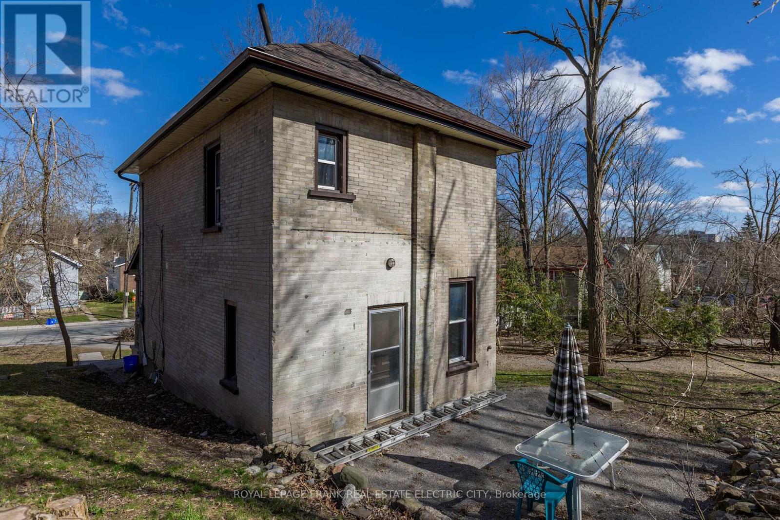 617 Aylmer Street N, Peterborough, Ontario  K9H 3X2 - Photo 41 - X12226158