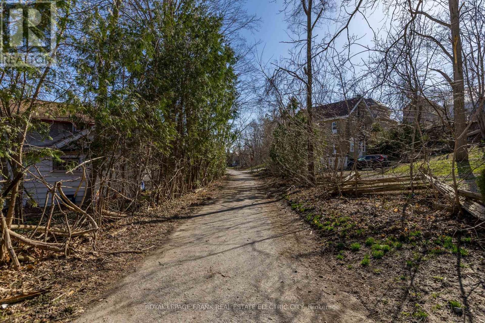 617 Aylmer Street N, Peterborough, Ontario  K9H 3X2 - Photo 42 - X12226158