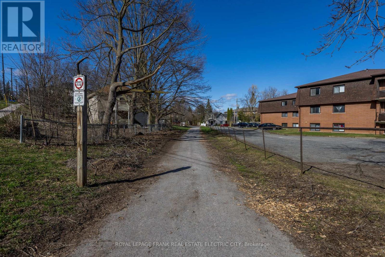 617 Aylmer Street N, Peterborough, Ontario  K9H 3X2 - Photo 43 - X12226158