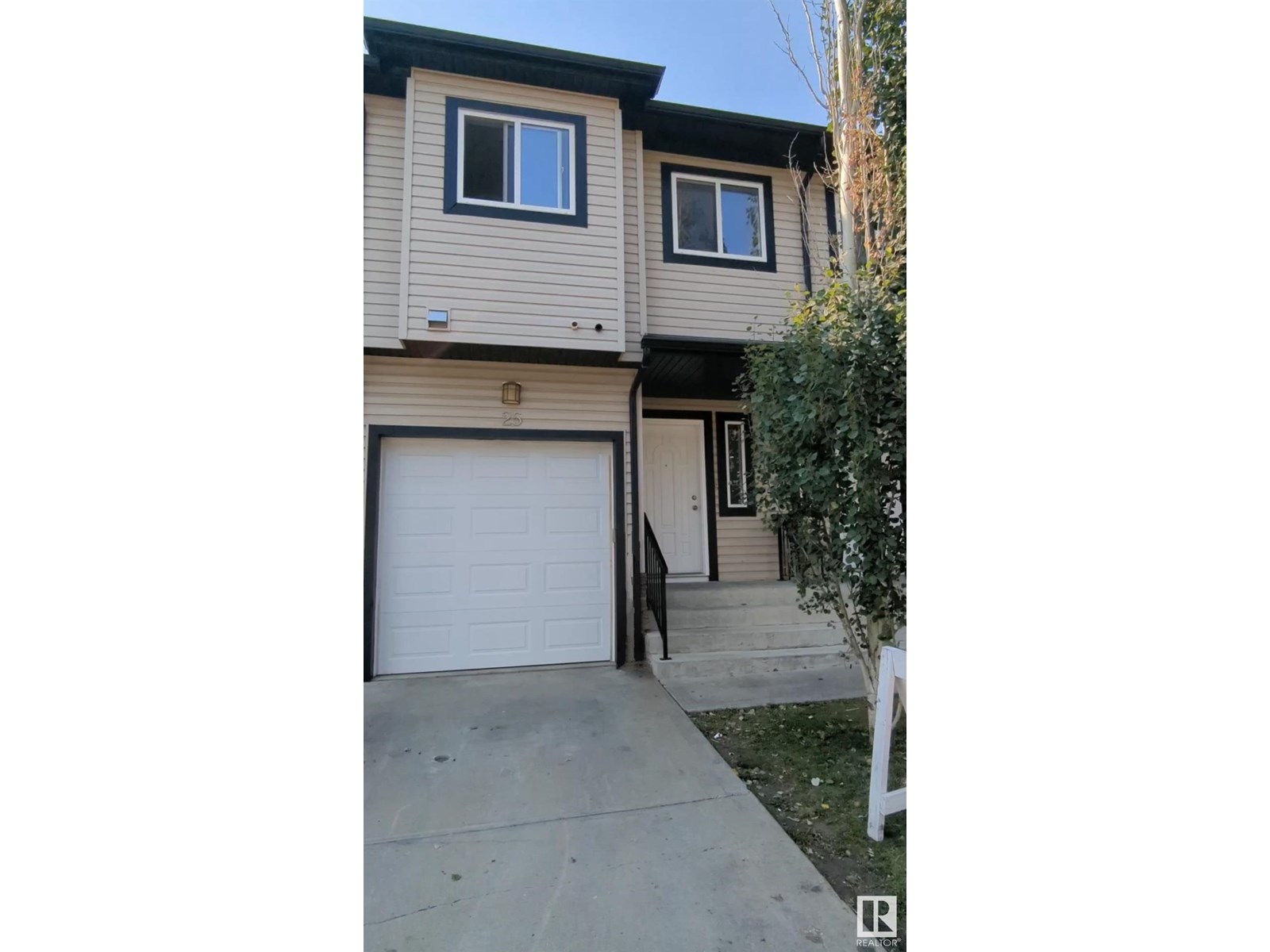 Property at #25 1820 34 AV NW image 1
