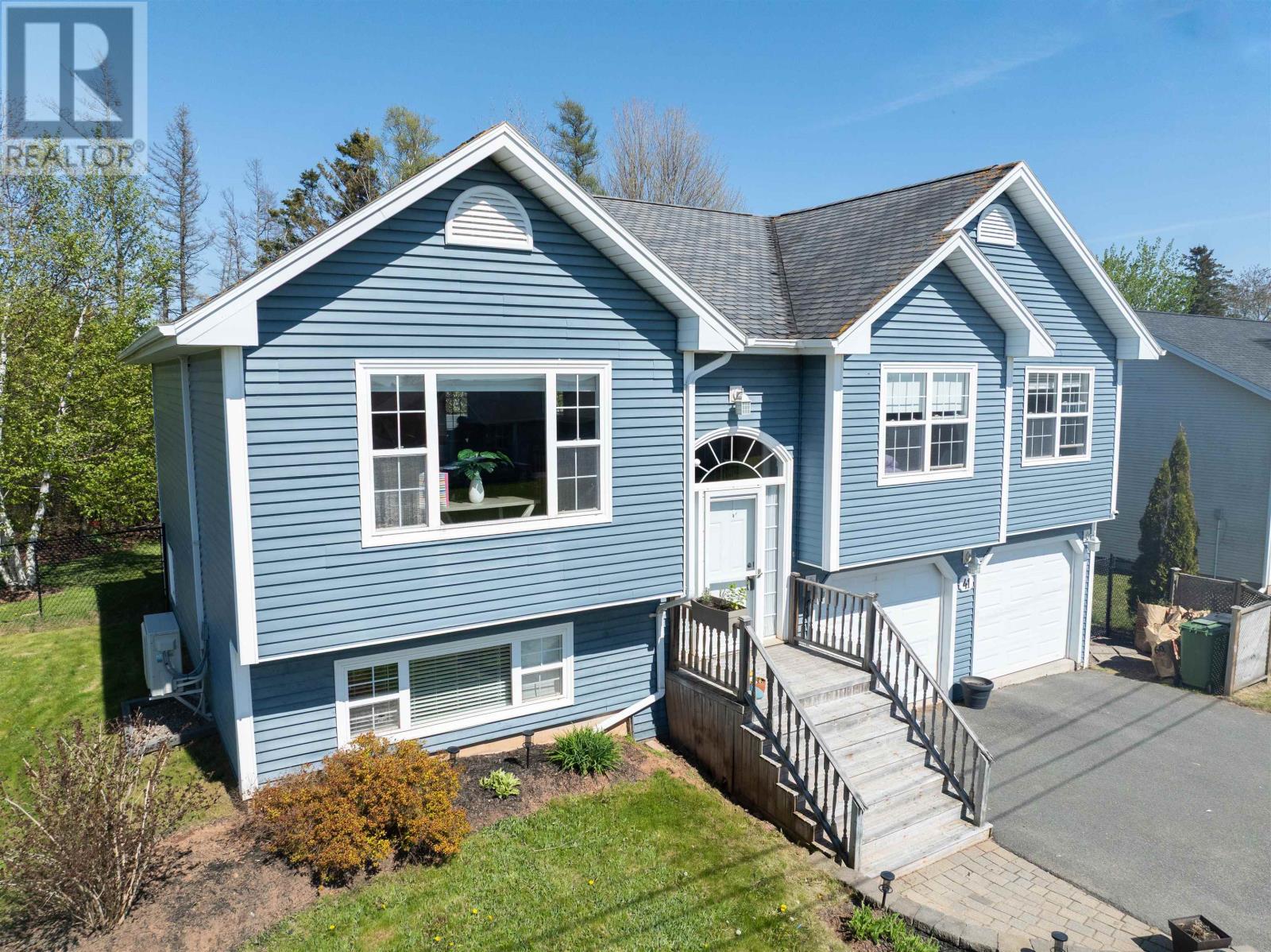 Property at 41 Parkway Drive image 3