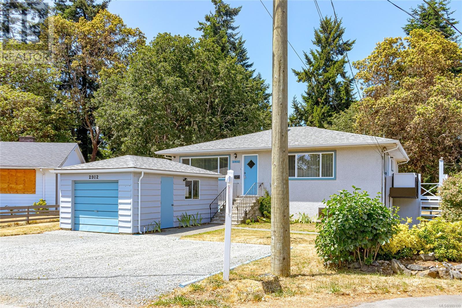 Property at 2912 Dickerson Pl image 2