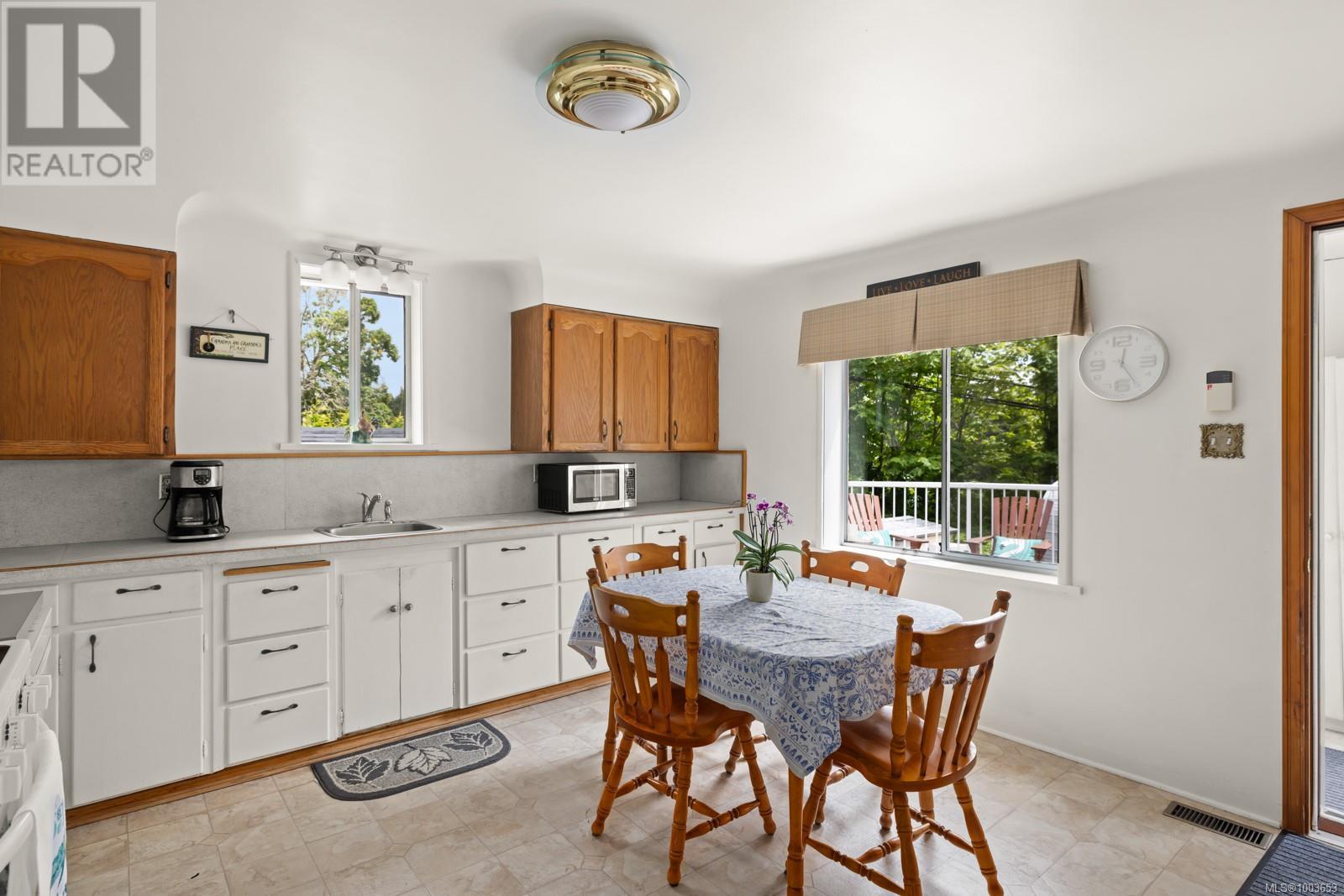 Property at 4823 Rocky Point Rd image 5