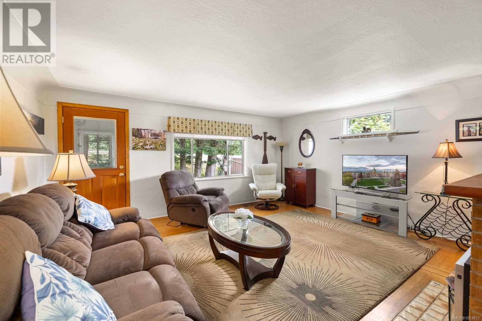 Property at 4823 Rocky Point Rd image 2