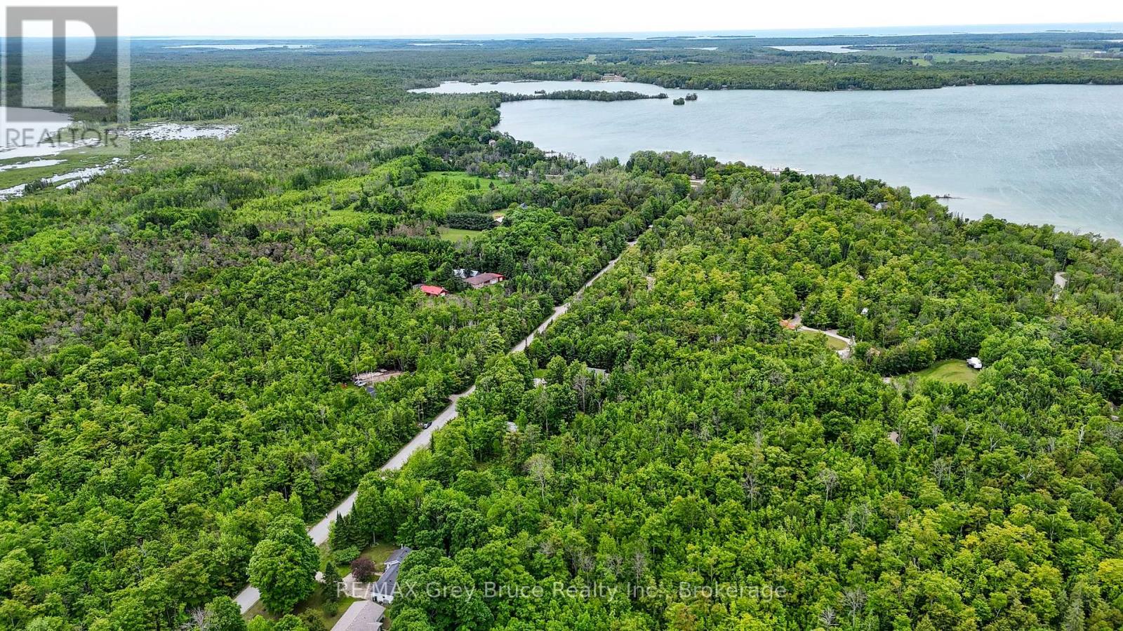 00 Parkside Avenue, South Bruce Peninsula, Ontario  N0H 2T0 - Photo 15 - X12226167