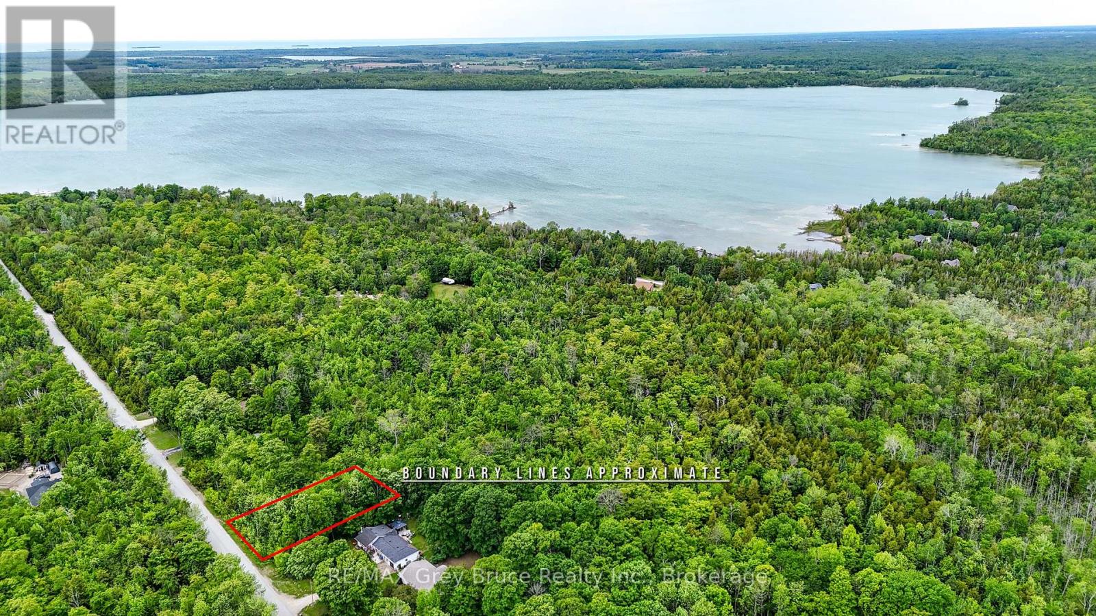 00 Parkside Avenue, South Bruce Peninsula, Ontario  N0H 2T0 - Photo 16 - X12226167