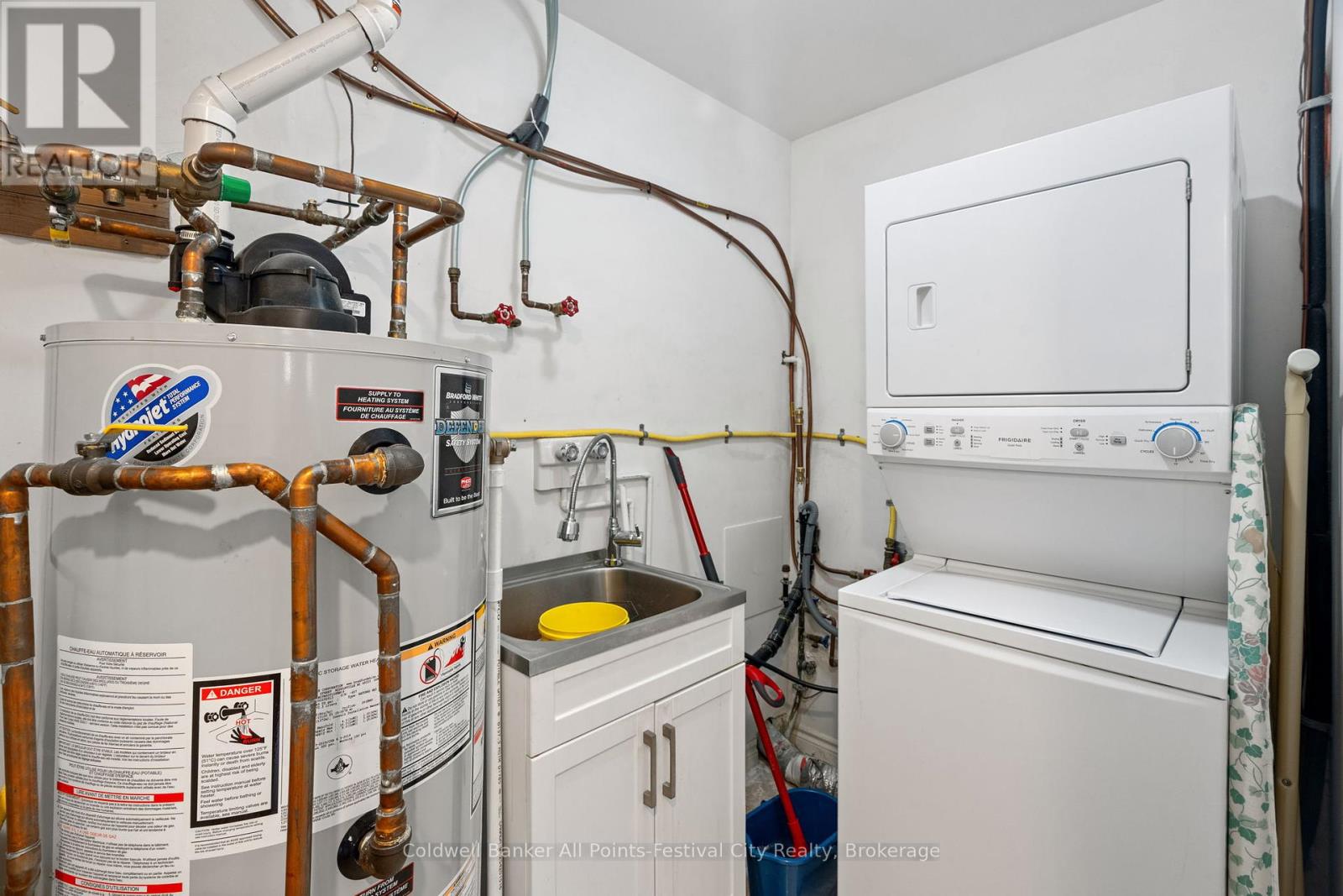 411 Warren Street, Goderich, Ontario  N7A 4M5 - Photo 22 - X12226180