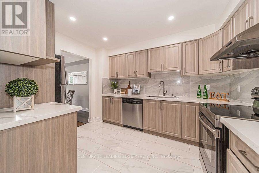 Property at 18 TAMBROOK DRIVE image 2