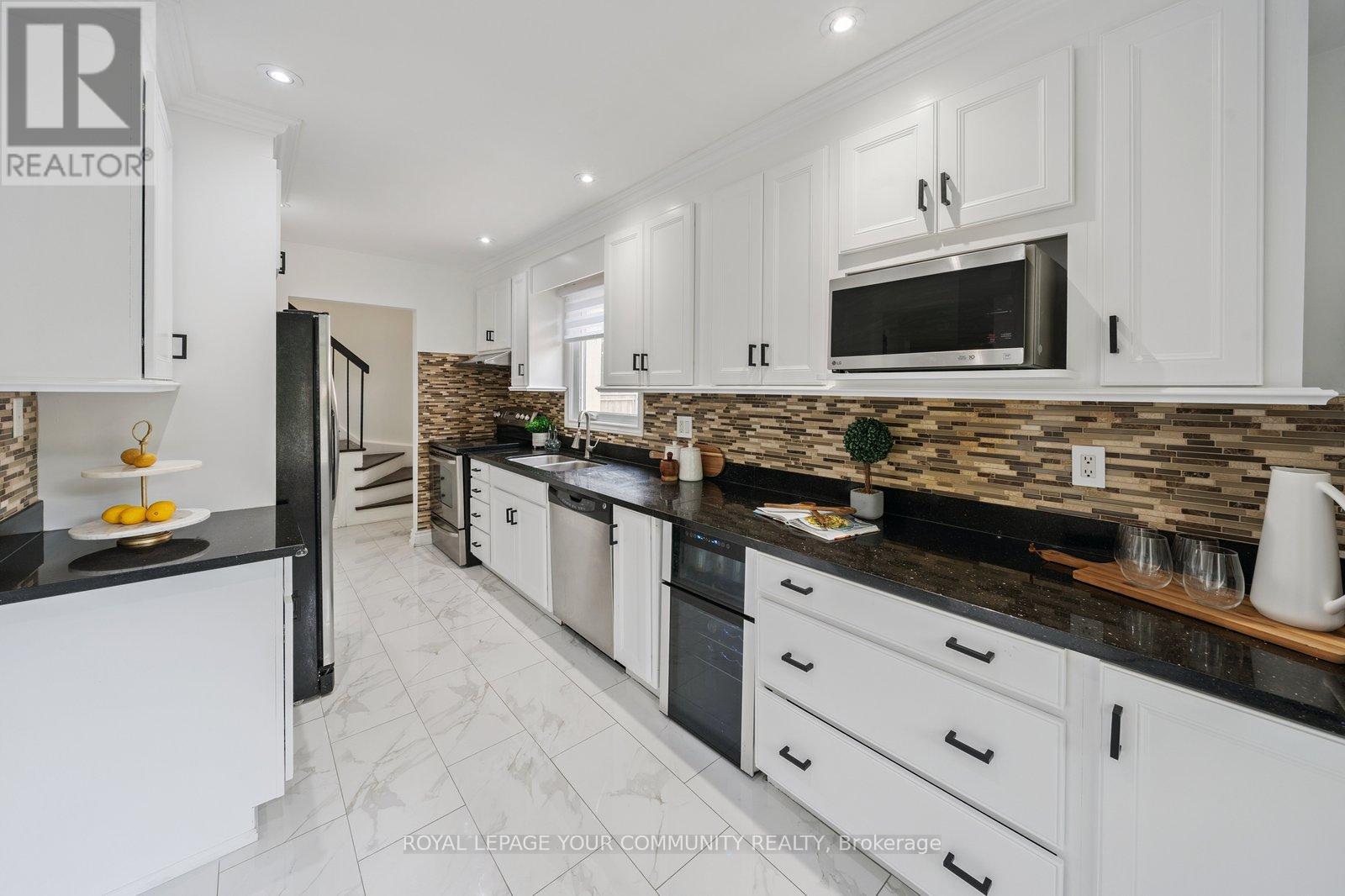 Property at 249 WELDRICK ROAD W image 1