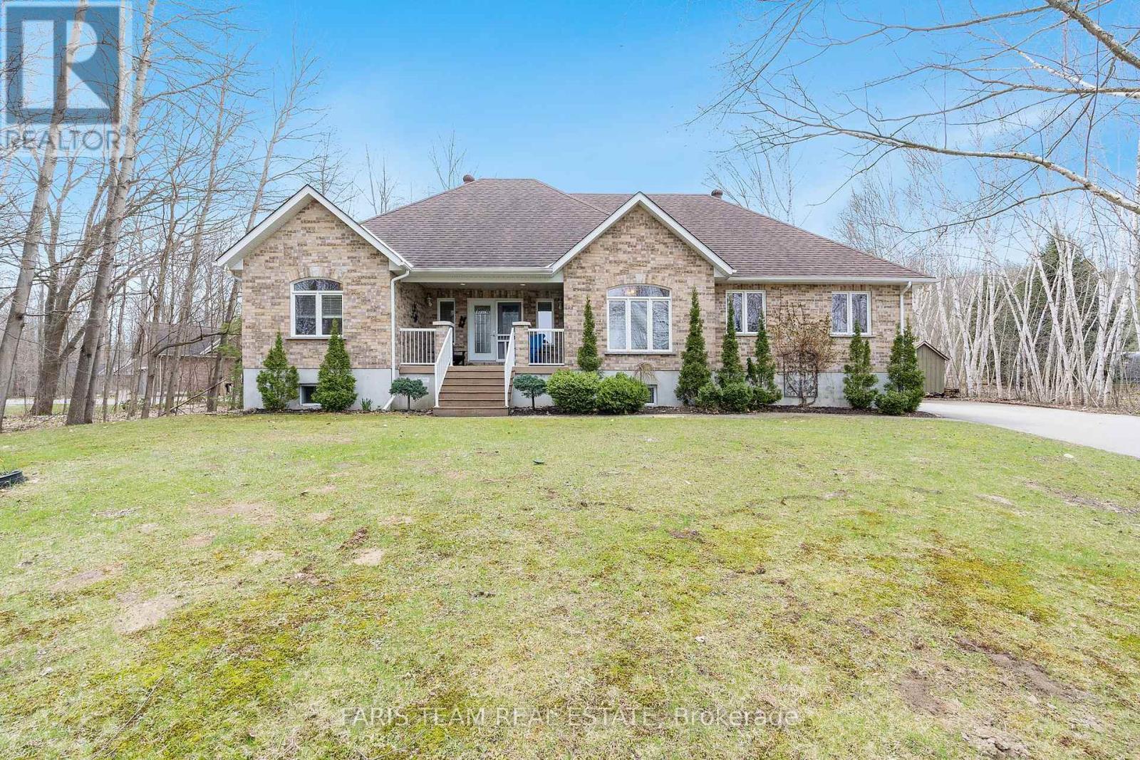 Property at 6 MEADOWBROOK BOULEVARD image 3
