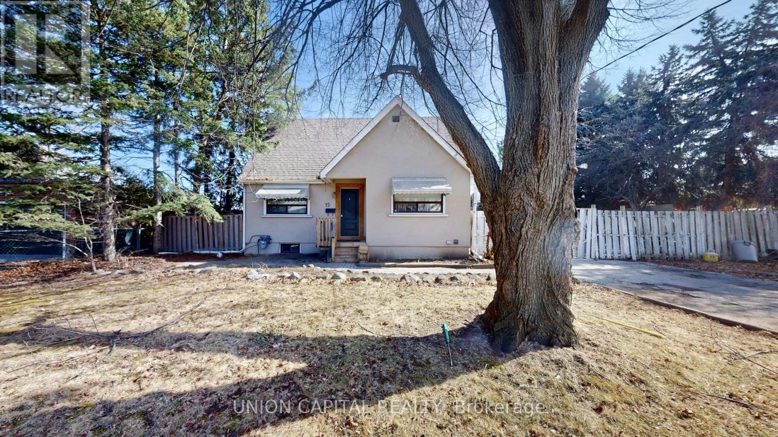 Property at 15 MCARTHUR STREET image 1