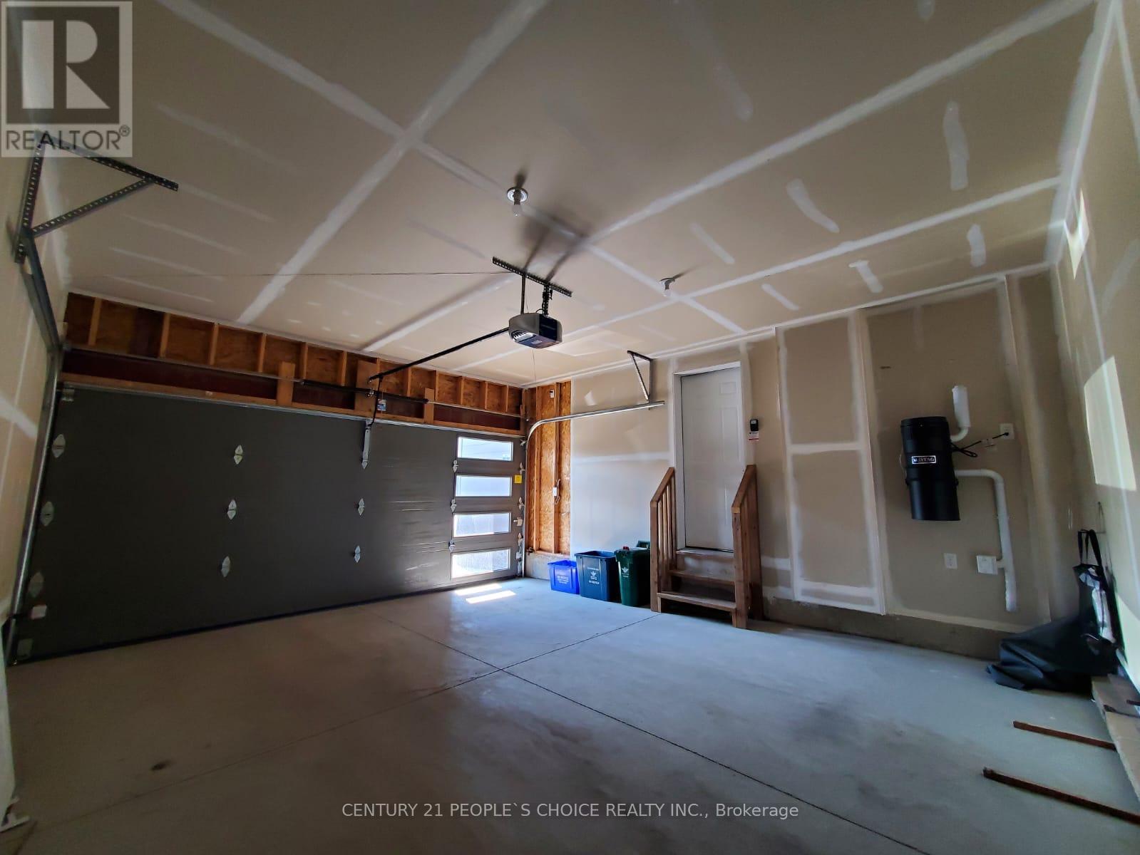 23 Saddlebrook Court, Kitchener, Ontario  N2R 0P6 - Photo 35 - X12226047