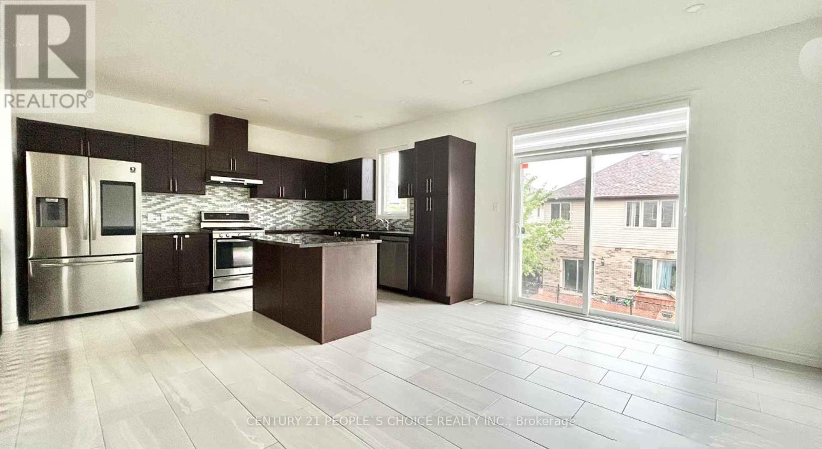 23 Saddlebrook Court, Kitchener, Ontario  N2R 0P6 - Photo 8 - X12226047