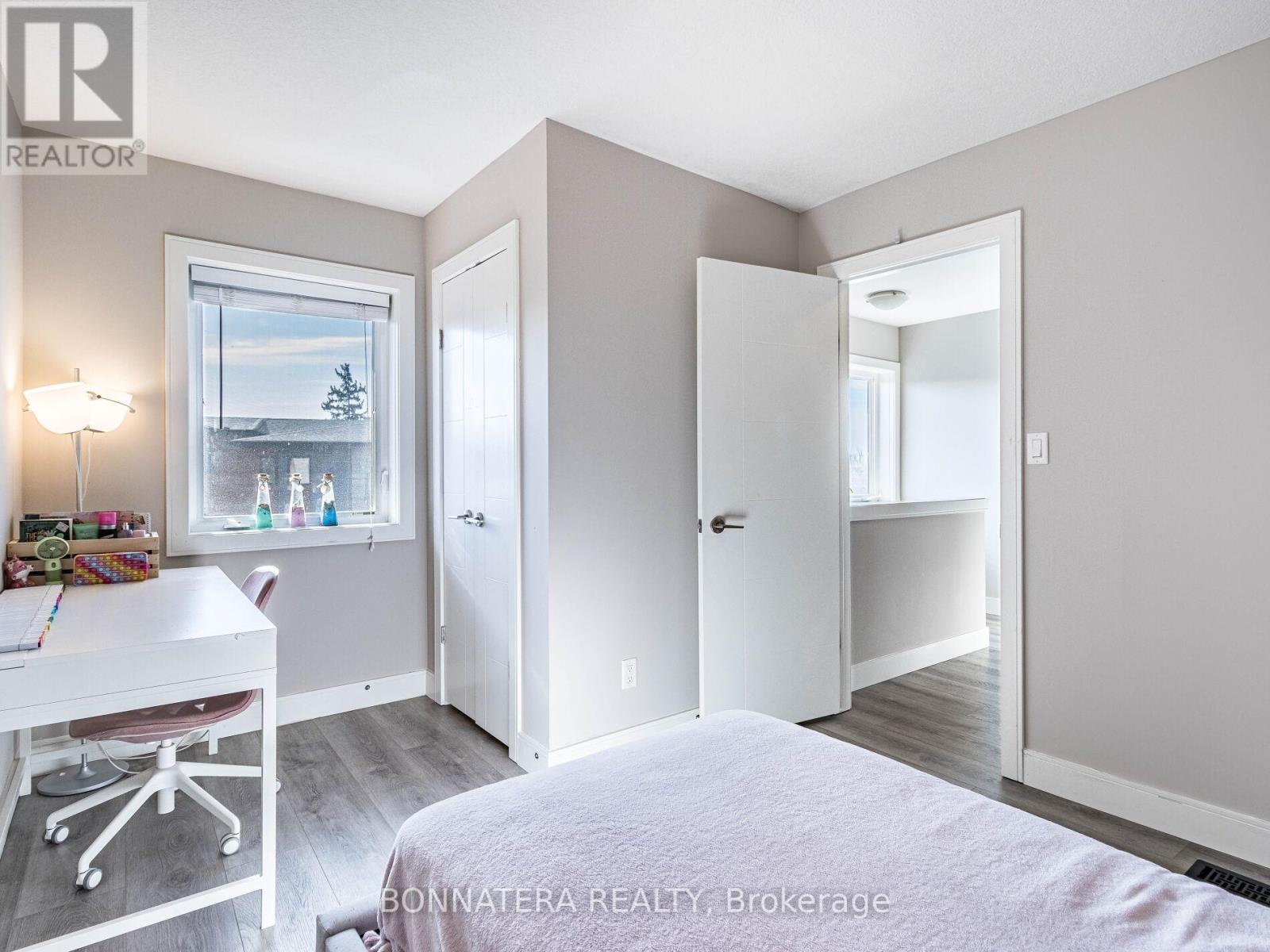 7 - 32 Arkell Road, Guelph, Ontario  N1G 5E7 - Photo 19 - X12226048