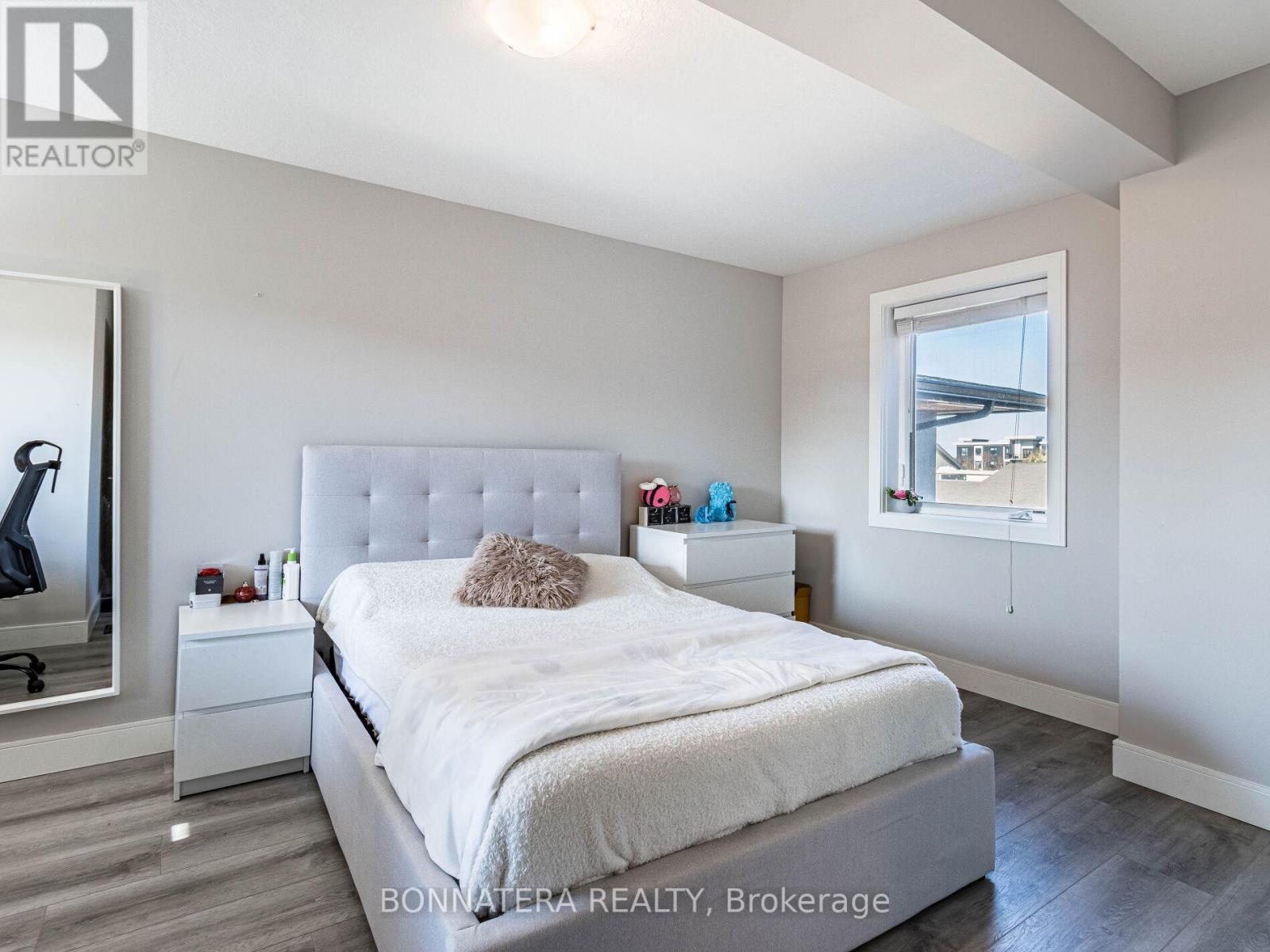 7 - 32 Arkell Road, Guelph, Ontario  N1G 5E7 - Photo 20 - X12226048