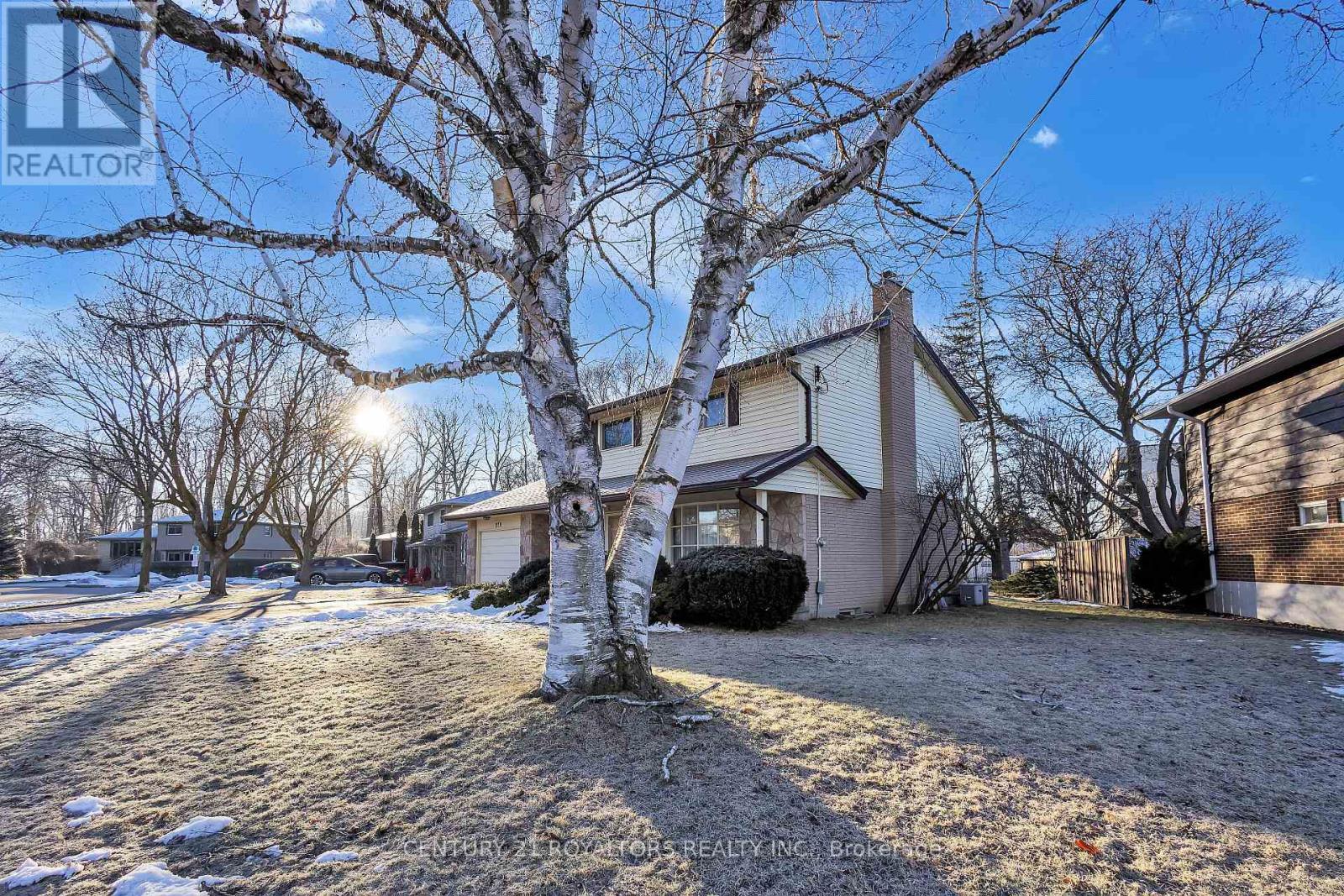 Property at 279 KENNETH AVENUE image 2