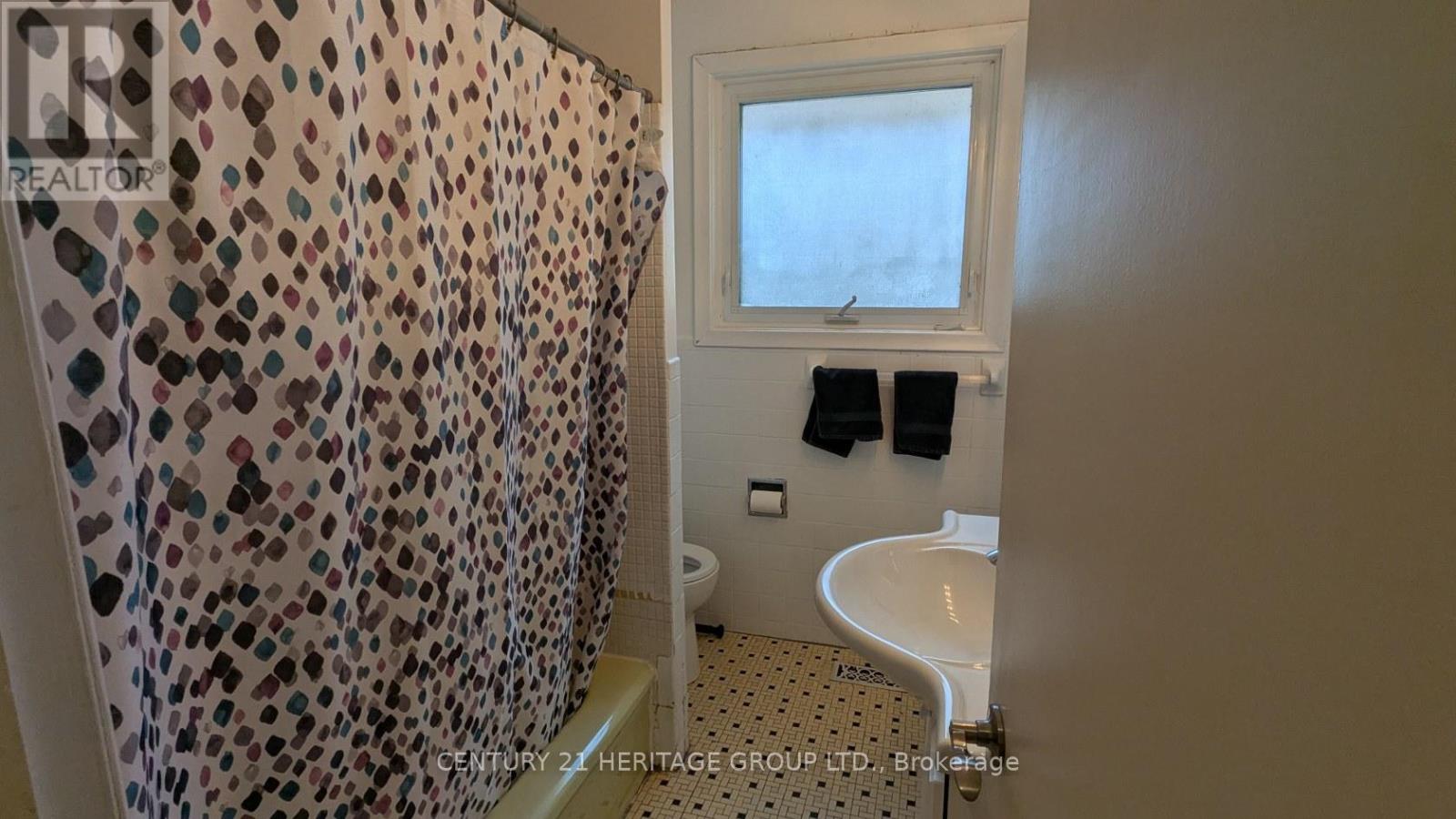 Main - 138 Waterloo Avenue, Toronto, Ontario  M3H 3Y8 - Photo 10 - C12226118