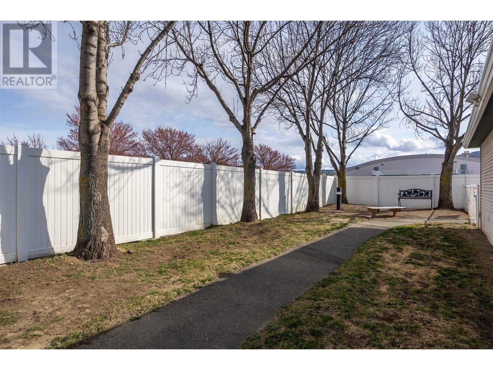 860 Nicolani Drive Unit# 308, Kamloops, British Columbia  V2B 5B3 - Photo 43 - 10352485