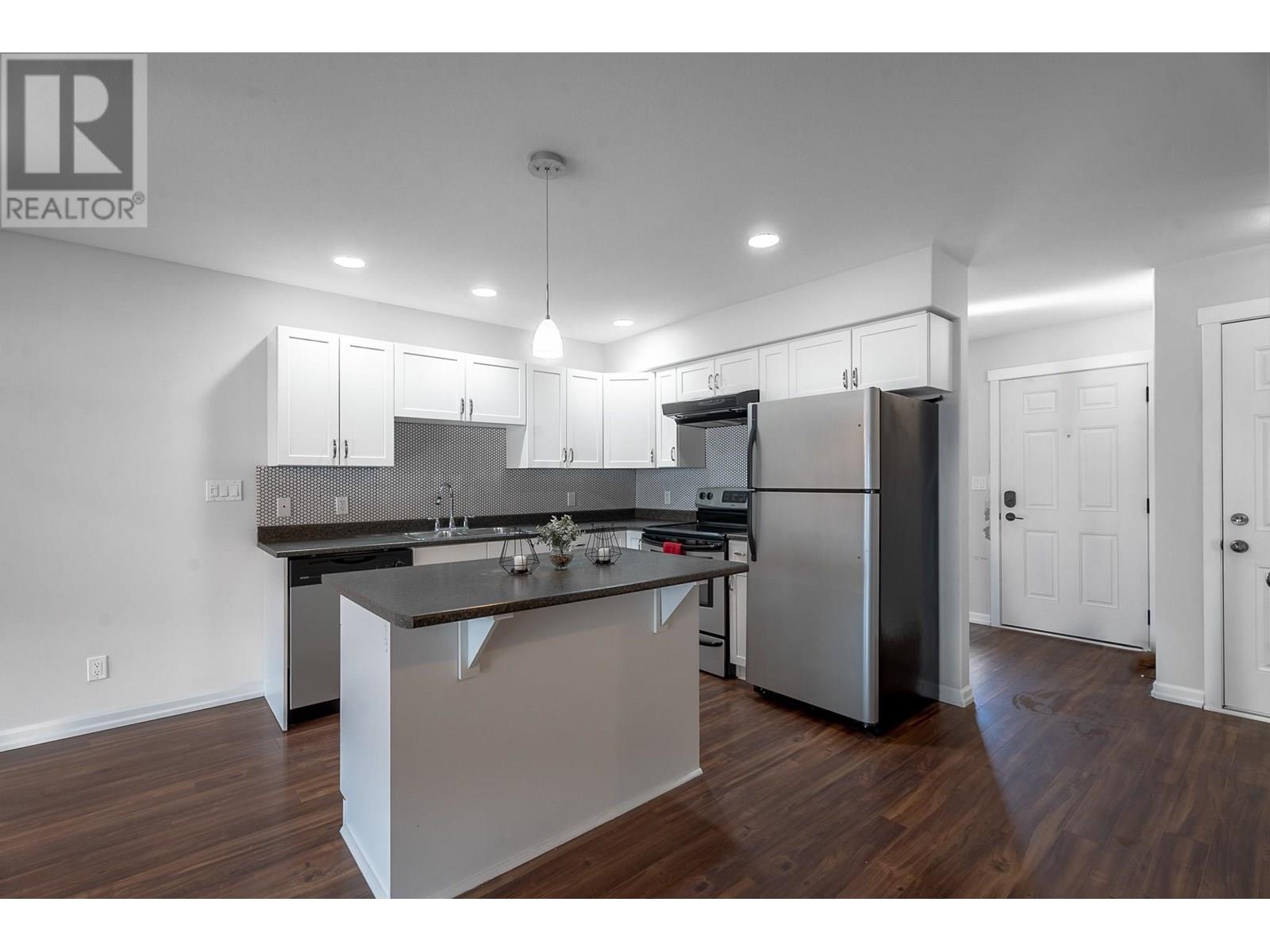 Property at 1900 Hugh Allan Drive Unit# 18 image 3